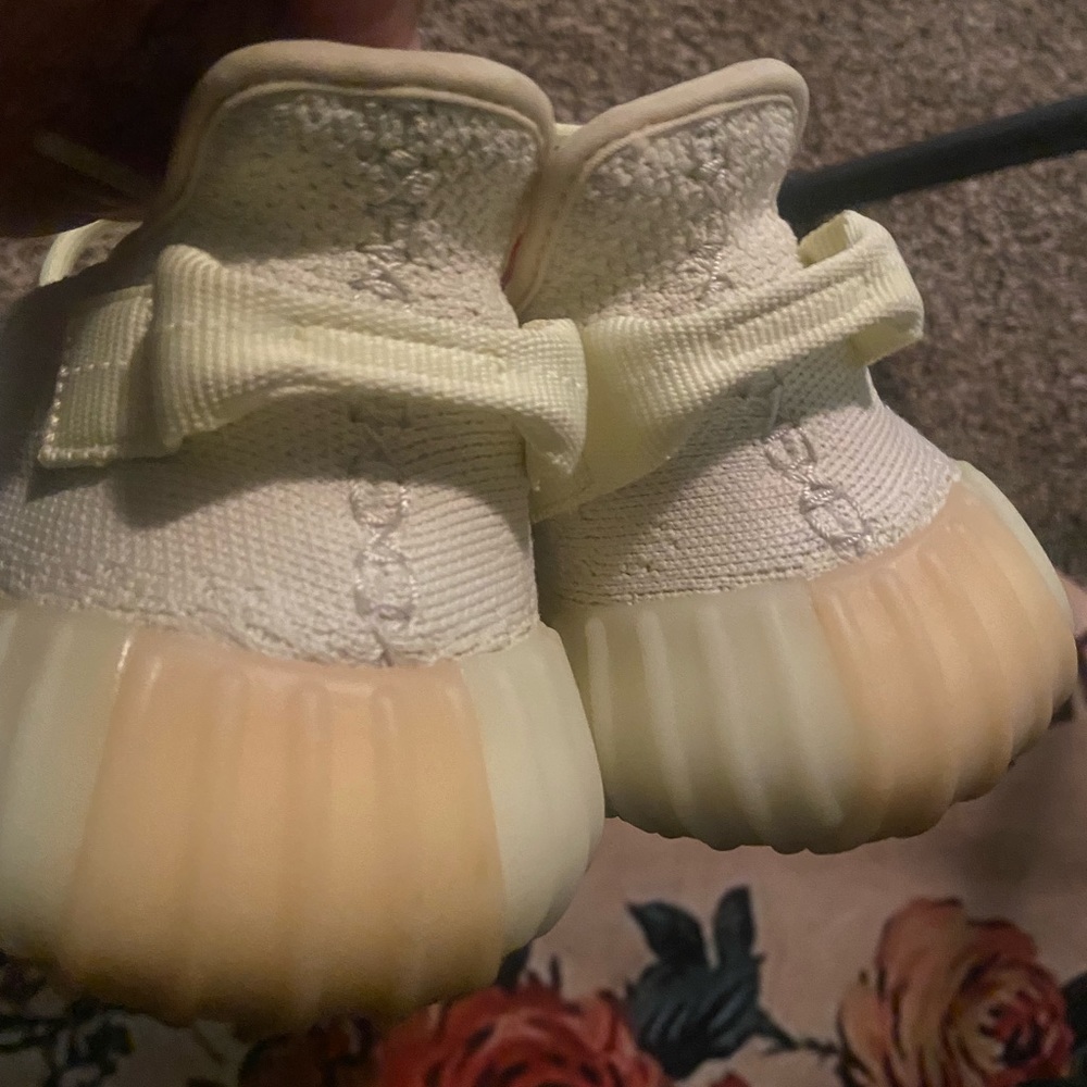 Yeezys size 10